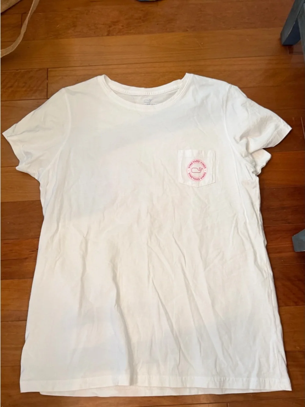 Vineyard Vines white T shirt kids large  Like new